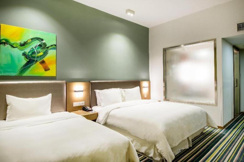 Holiday Inn Express Dujiangyan Ancient City Zewnętrze zdjęcie