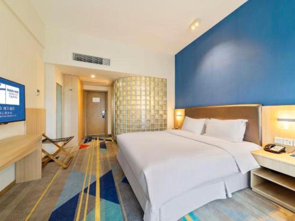 Holiday Inn Express Dujiangyan Ancient City Zewnętrze zdjęcie