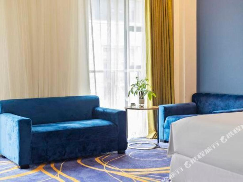 Holiday Inn Express Dujiangyan Ancient City Zewnętrze zdjęcie